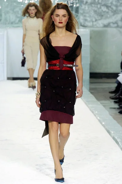 Look 24